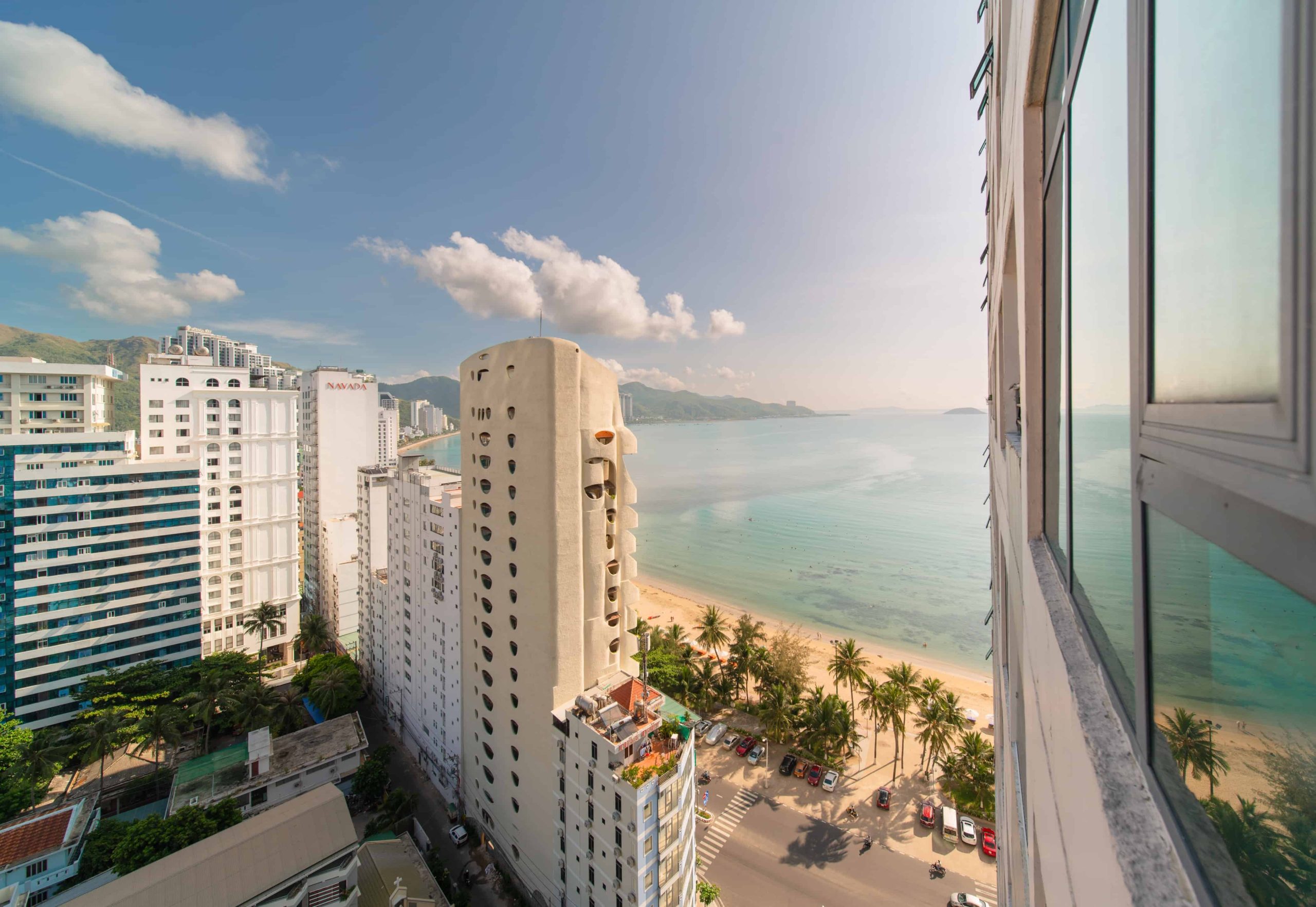 view từ căn hộ mường thanh viễn triều